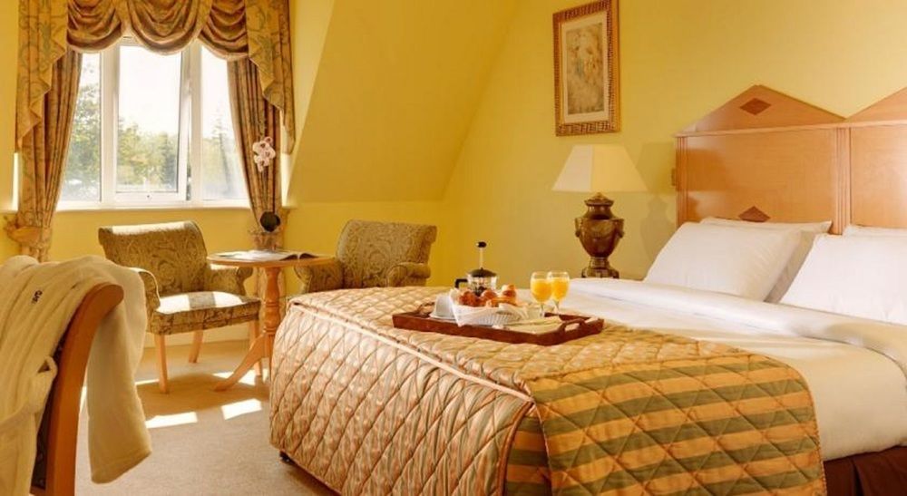 Breaffy Woods Hotel Каслбар Екстер'єр фото