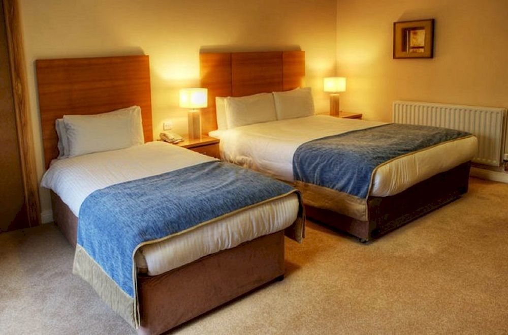 Breaffy Woods Hotel Каслбар Екстер'єр фото