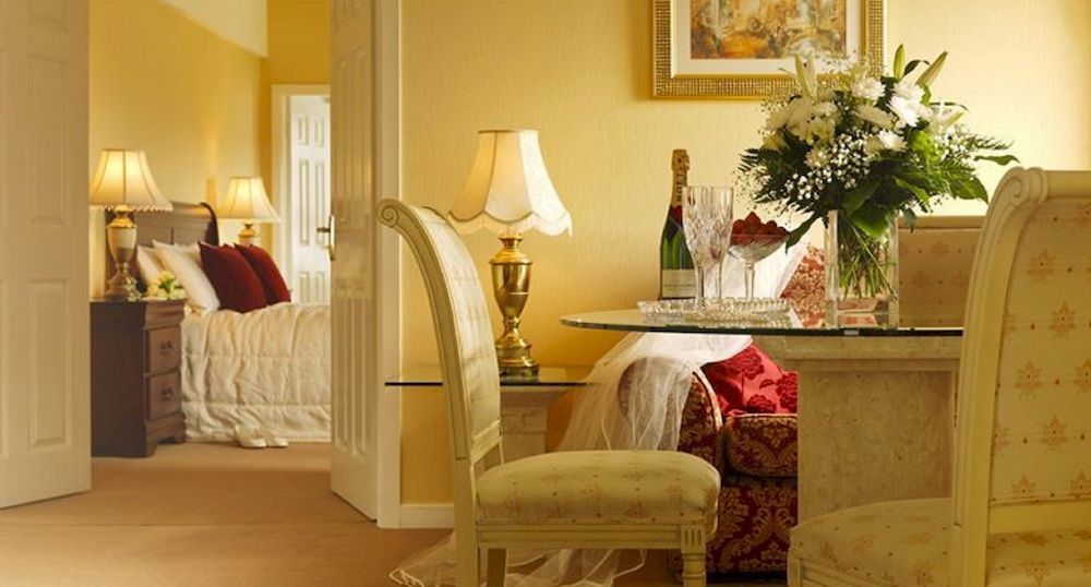 Breaffy Woods Hotel Каслбар Екстер'єр фото